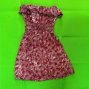 Elegant Strapless Floral Dress in Red